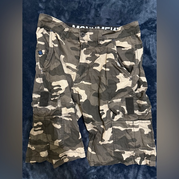 NuMe Other - NuMe Camouflage Cargo Shorts for Men